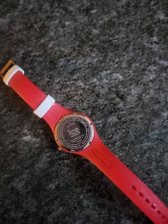 Uhren: Ice Watch Armbanduhr – Gebraucht aus Splügen von ann_h8gs 2