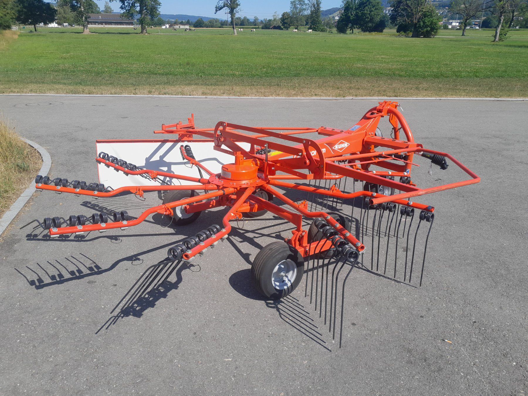 Kuhn Fauchage: Kreiselschwader Kuhn GA 3501 – D'occasion à Sursee par pafu02 2