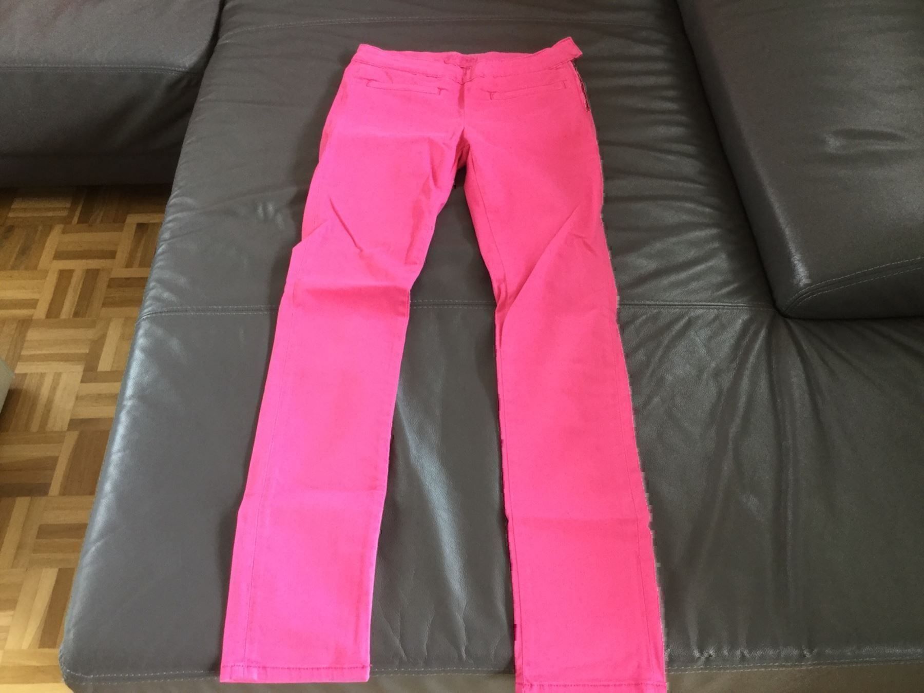 Hosen: Lässige Hose pink – Gebraucht aus Horw von Benny017