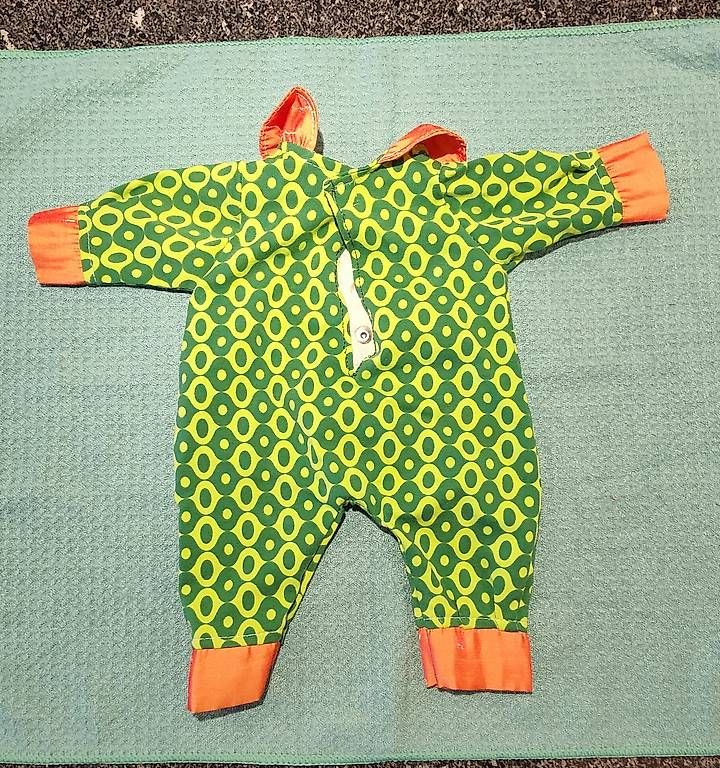 Bambole: Puppenkleid Gr. 43 cm – Usato da Windisch venduto da Dan.Win 1