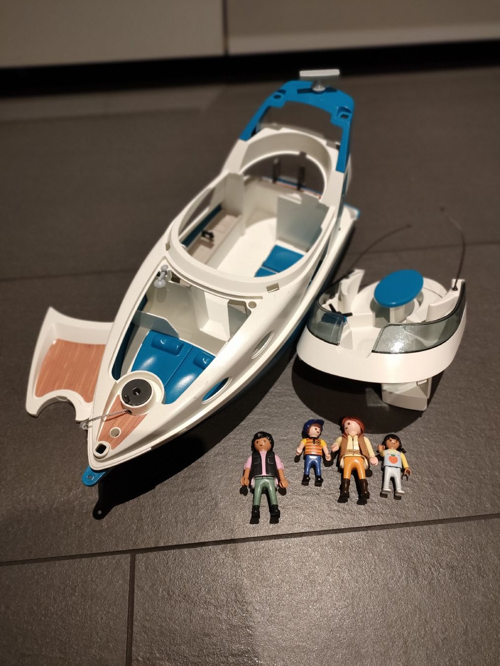 Playmobil Spielzeuge: Playmobil Yacht – Gebraucht aus Therwil von  1