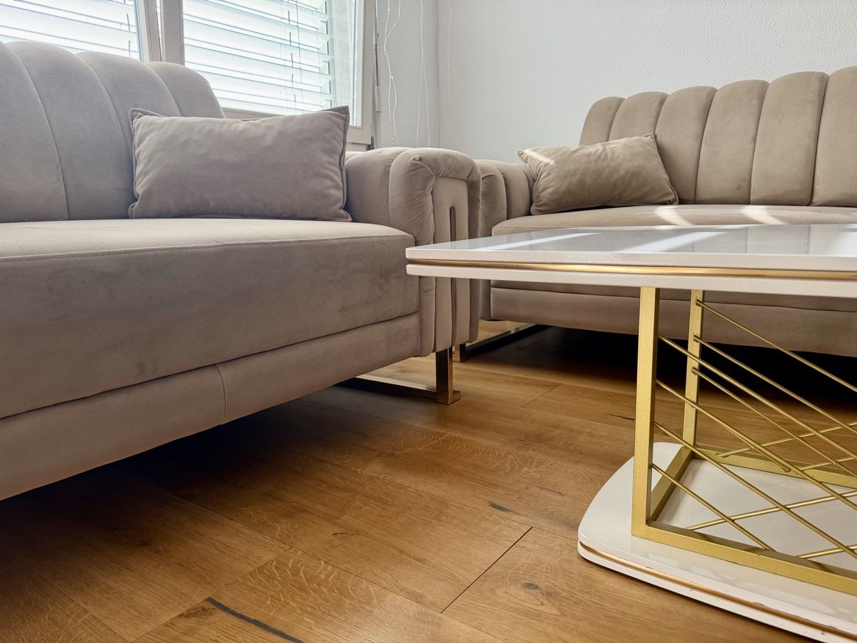Divani: Moderne Samt Sofa-Garnitur Beige/Gold – Usato da Holzhäusern ZG venduto da candy_b 3