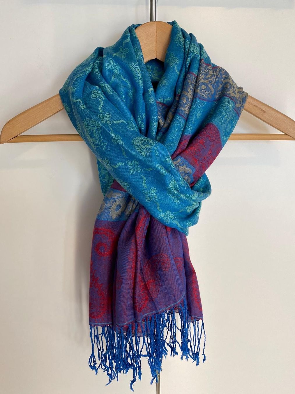Foulard & Sciarpe: Paschmina Foulard - 100% Seide – Usato da Frauenfeld venduto da LIL_NA 1