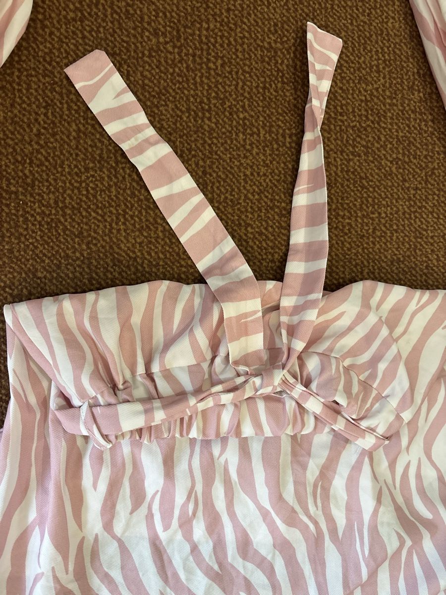 Shein Lotti di vestiti: Pink ensemble – Nuovo (secondo la descrizione) da Confignon venduto da Second_Hand_Ch 3