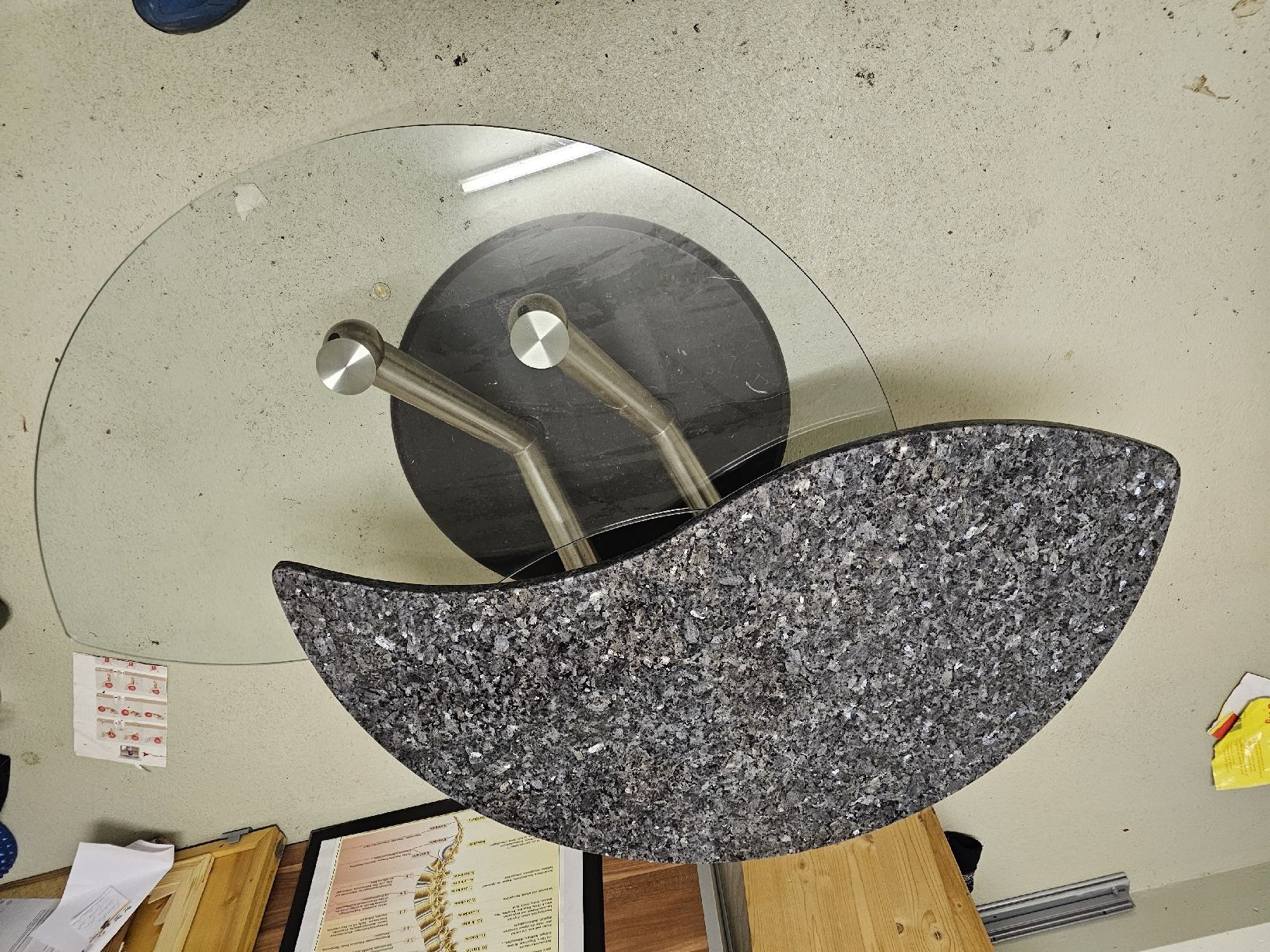 Tavoli: Salontisch Glas Granit Metall – Usato da Goldau venduto da Sinux 1