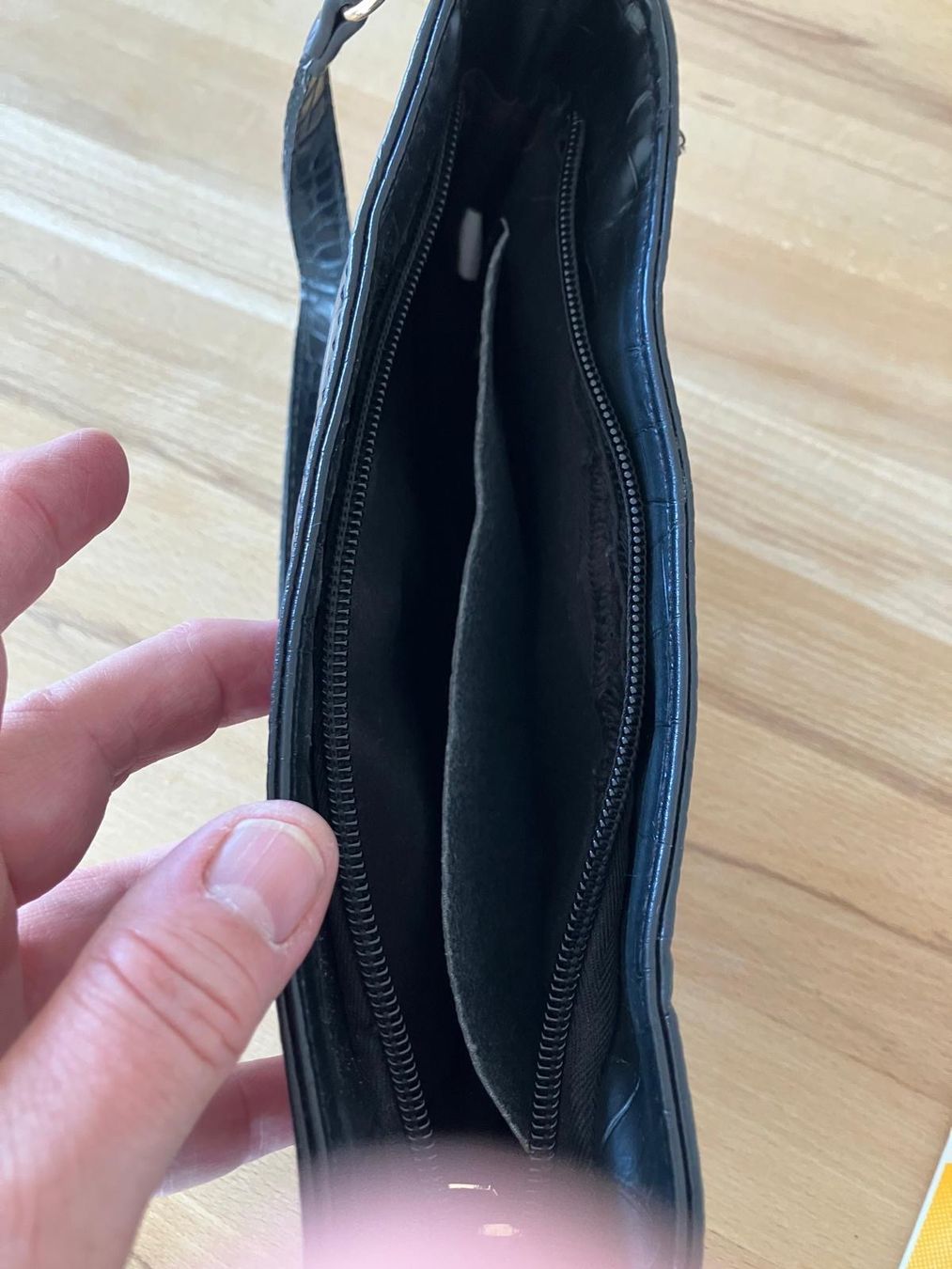Borse da donna: Kleine Abendtasche schwarz – Usato da Allenwinden venduto da Obalu 1
