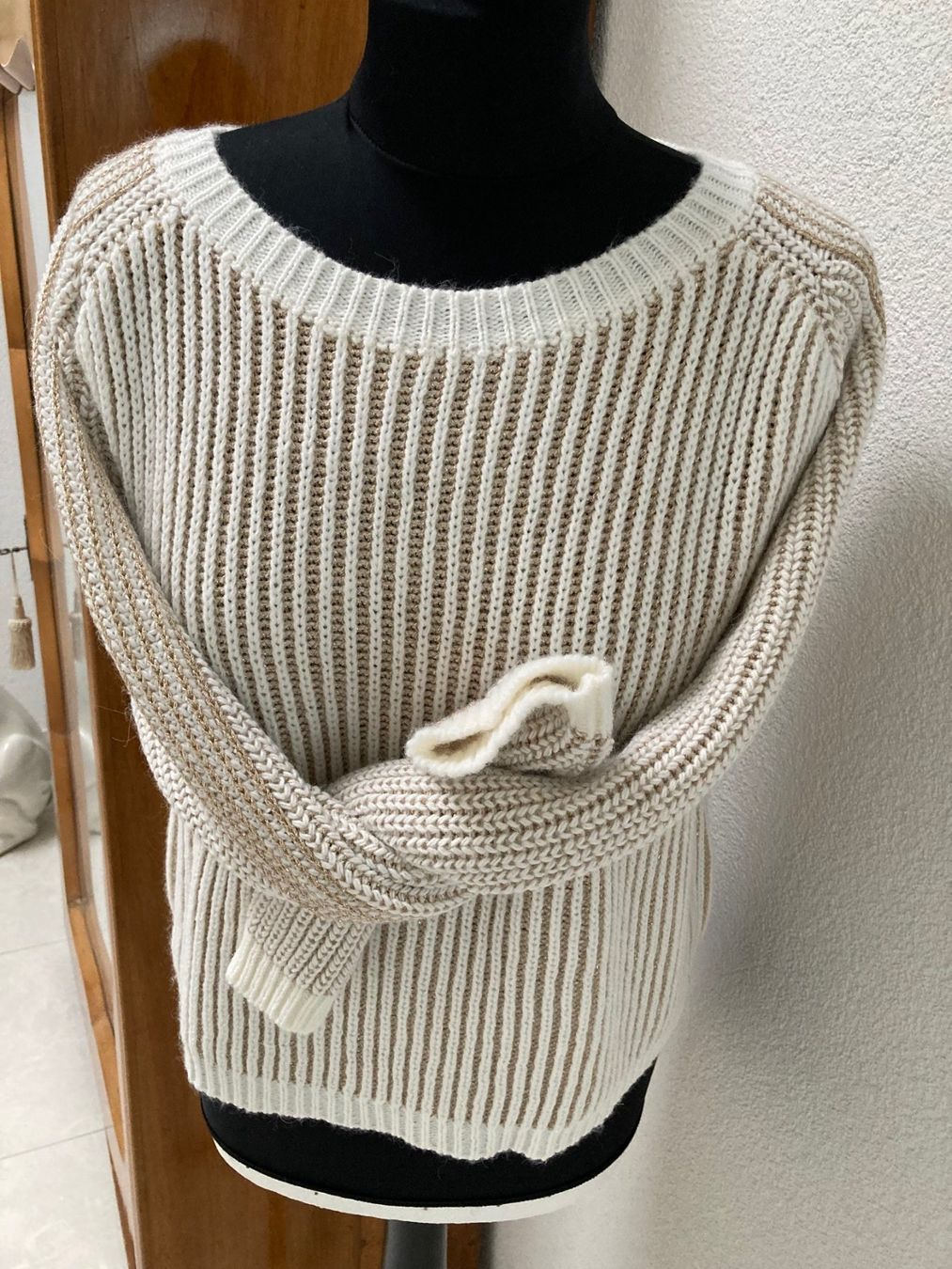 Pullover & Sweatshirts: Pullover, weiss/gold gestreift, Grösse S/M – Gebraucht aus Glattpark (Opfikon) von Pangie 1