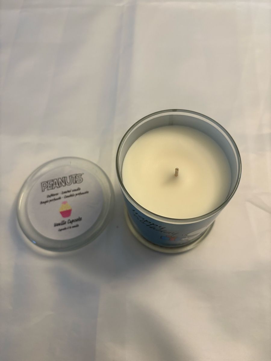 Candele: Duftkerze/Vanilla Cupcakes von PEANUTS – Nuovo e nell'imballaggio originale da Thürnen venduto da Lilie37