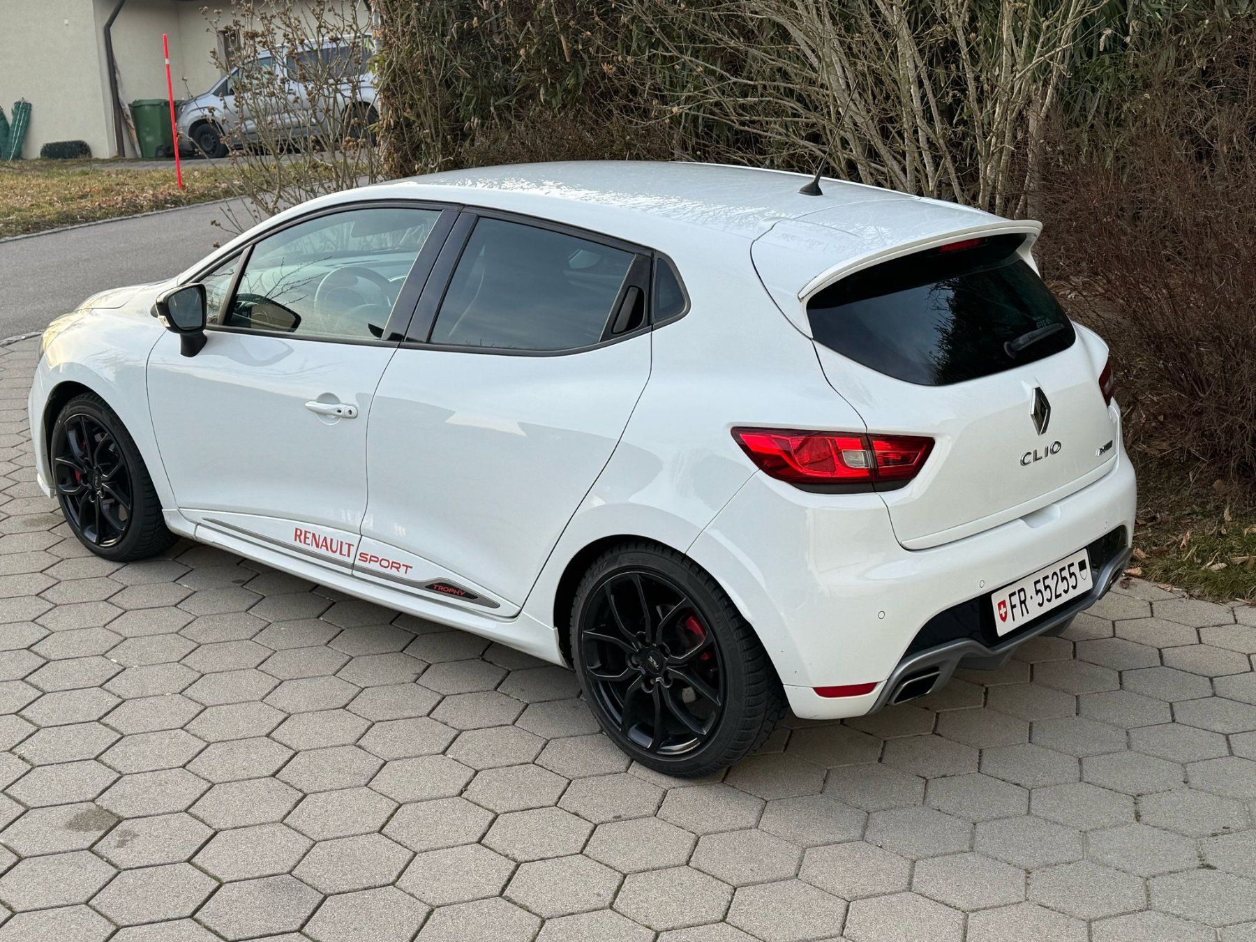 Renault Automobili: Renault Clio RS 220EDC – Usato da Bern venduto da Buybest24 1