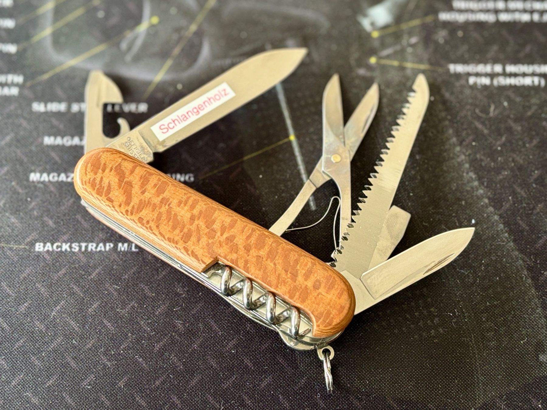 Victorinox Coltelli tascabile: Victorinox Schlangenholz – Nuovo (secondo la descrizione) da Frauenkappelen venduto da Doc_Snyder 1