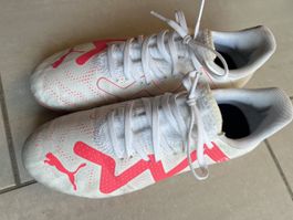 Puma Fussballschuhe Gr. 37.5