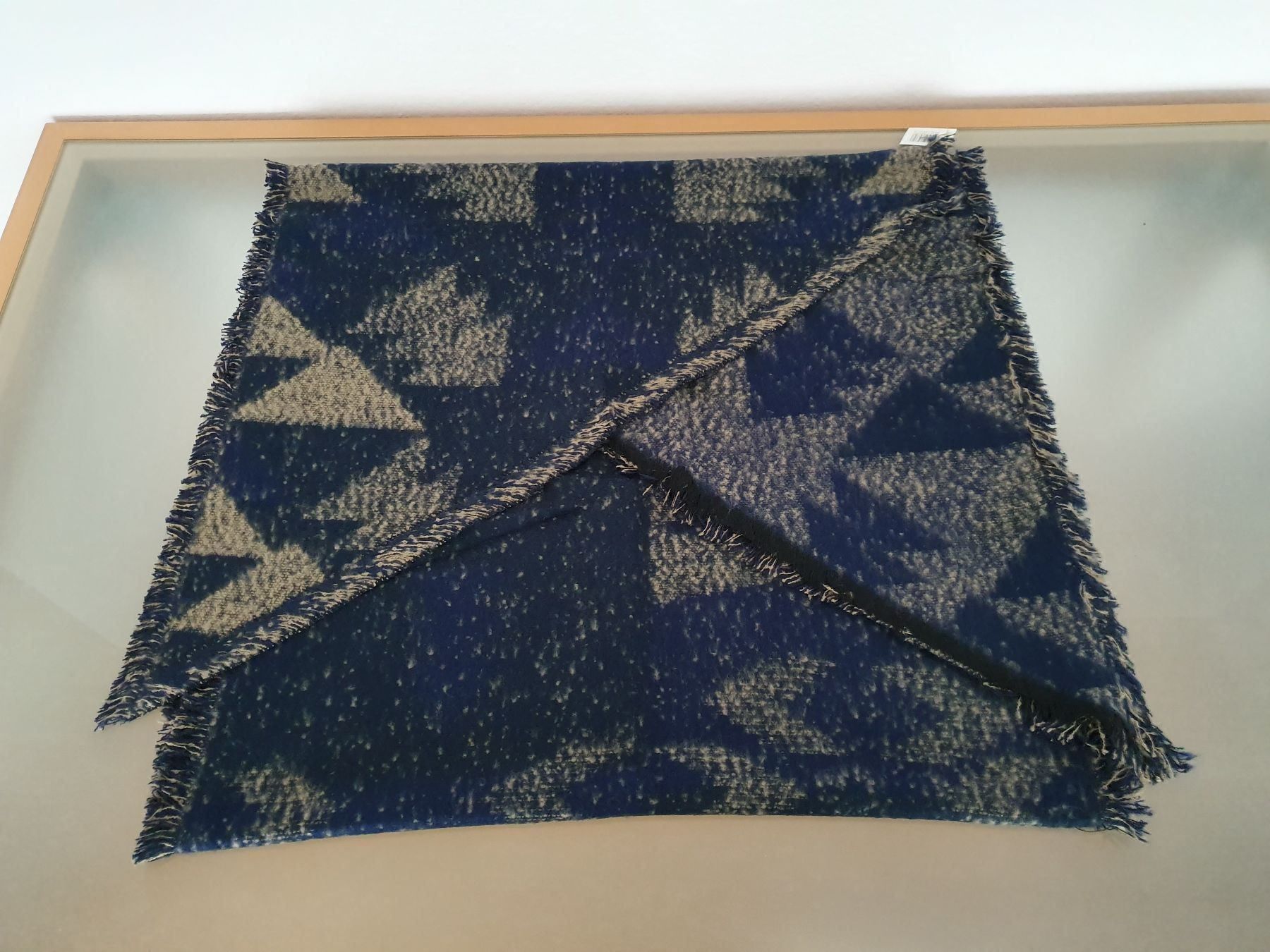 Foulard & Sciarpe: Schal mit Ethno- / Muster-Print - Blau/Beige – Nuovo e nell'imballaggio originale da Thalwil venduto da VitaMini 2