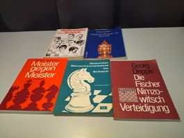Bücher zum Thema Schach.