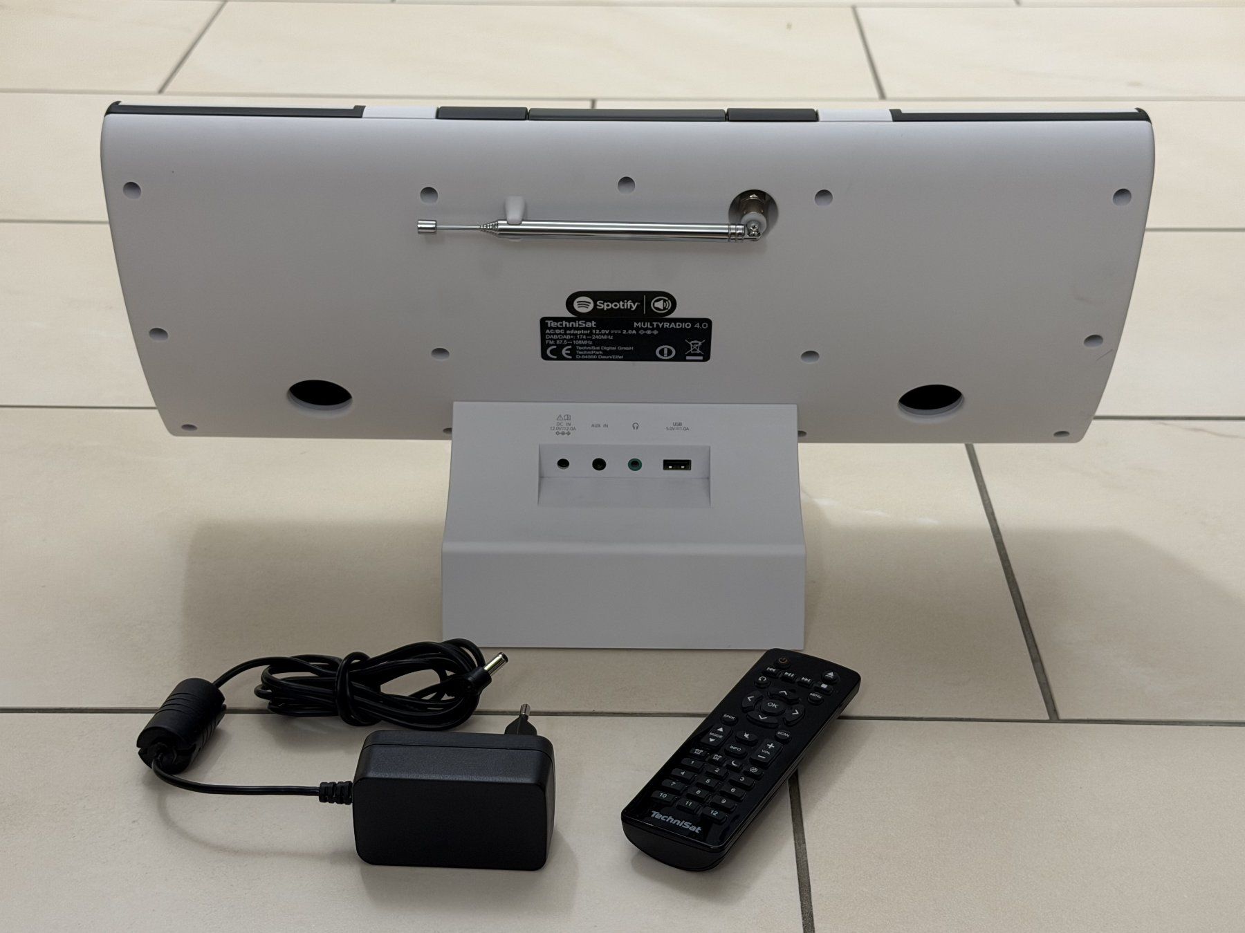 Technisat Radio: TechniSat Multyradio 4.0 | DAB+, WLAN, Bluetooth, Spotify, – Usato da Glarus venduto da walkerit 1