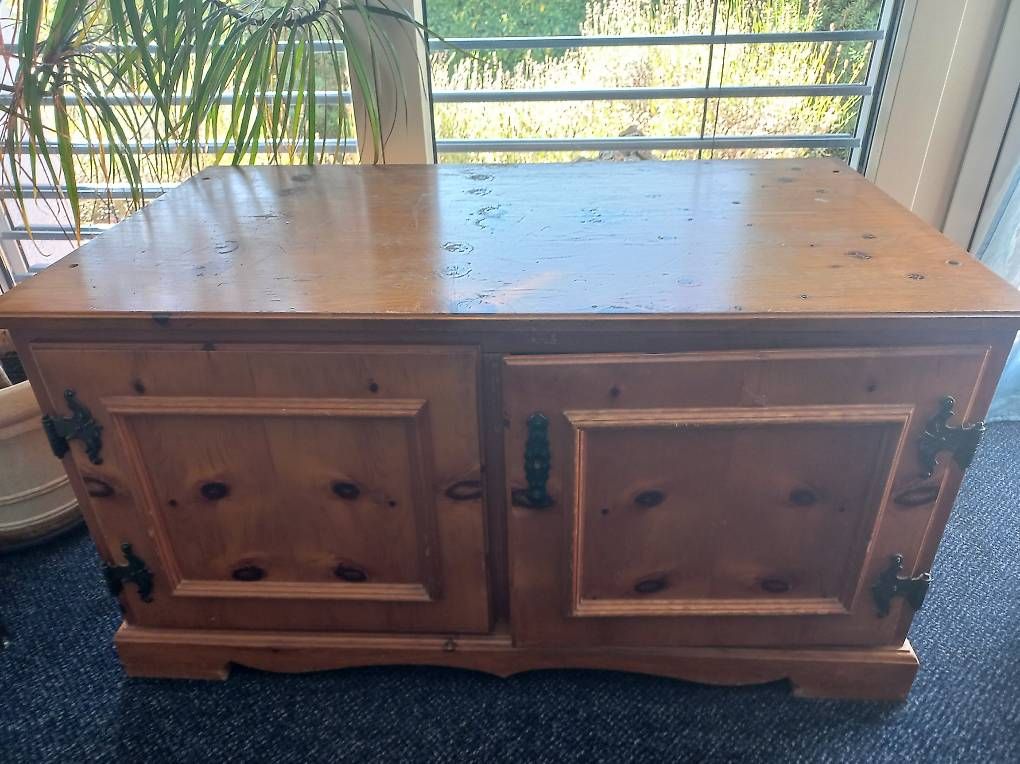 Cassettiere: Holzkommode / Sideboard / Schuhschrank – Usato da Wattwil venduto da DKgo