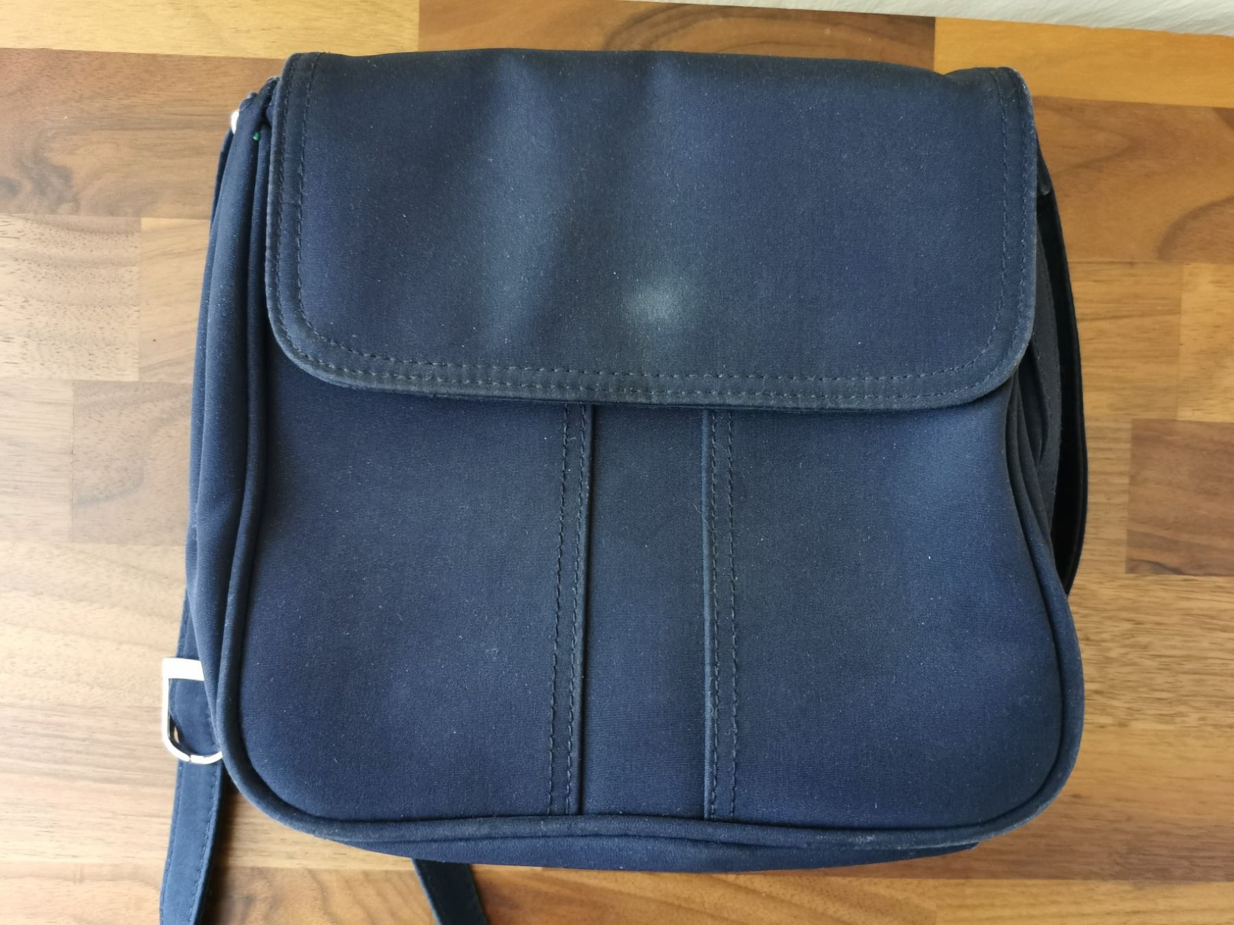 Borse da donna: Blaue Tasche / Umhängetasche – Usato da Boniswil venduto da Totomat-Lady 1