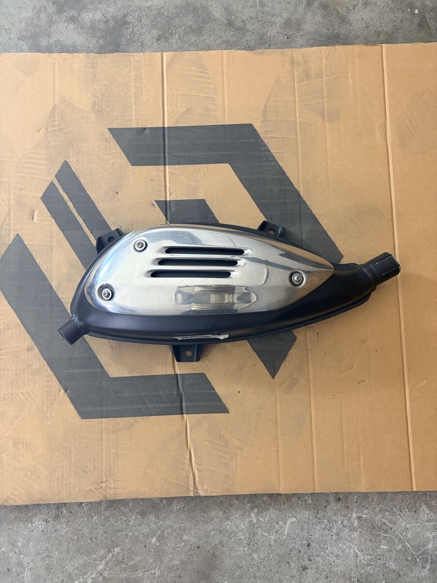 Vespa Auspuffanlagen: Vespa Gts 300 Auspuff – Gebraucht aus Zürich von FortySixGmbH
