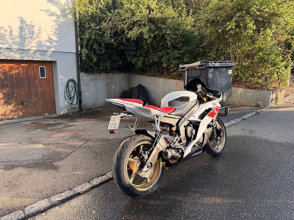 Strada: Yamaha R6 RJ15 – Usato da Spiegel b. Bern venduto da maxB56 2