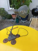 Tisch-Lampe