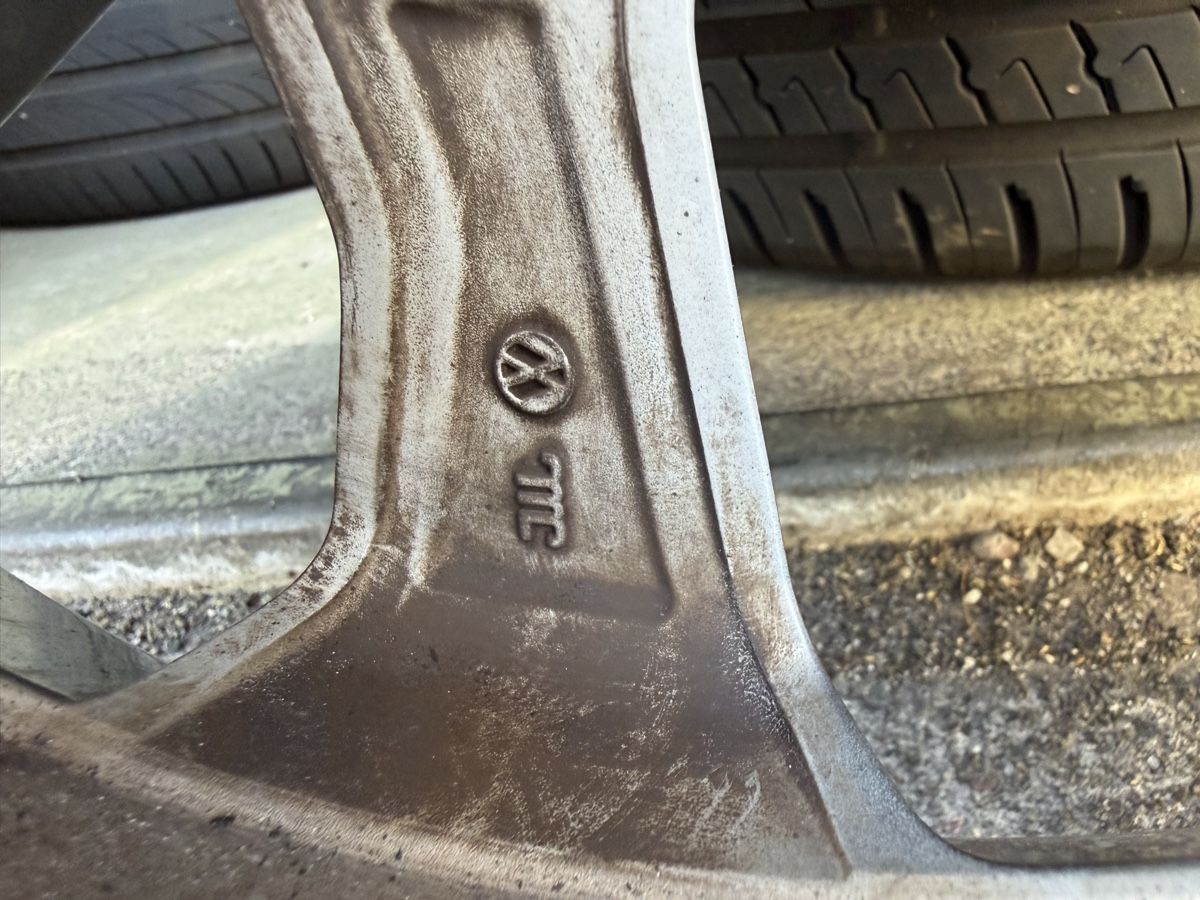 Volkswagen Pneumatici & Ruote complete: Original VW Polo 17 Zoll – Usato da Mollis venduto da BSL10 5