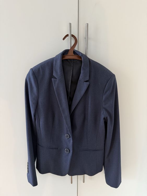 Ensembles & Tailleurs: Esprit Elegant Blue Women's Suit, Size 34 – D'occasion à Zürich par anj_wz6g
