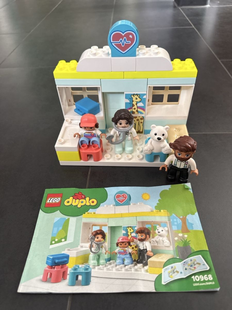 Lego Spielzeuge: Lego Duplo; beim Arzt – Neu (gemäss Beschreibung) aus Lohn-Ammannsegg von SamanthaF