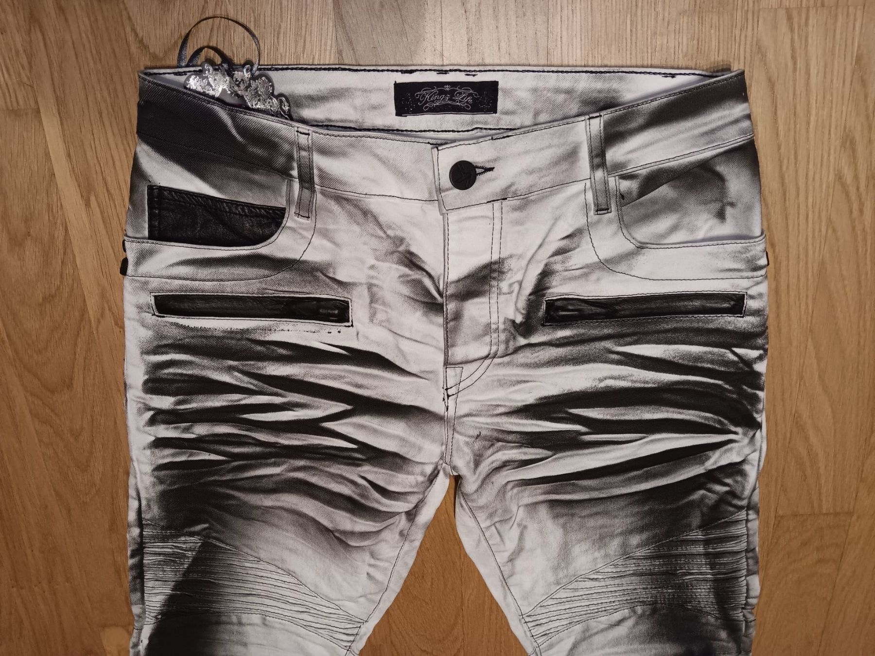 Jeans: Jeans White Black [NEU],Gr.32/34 – Nuovo (secondo la descrizione) da aarburg venduto da macacito 2
