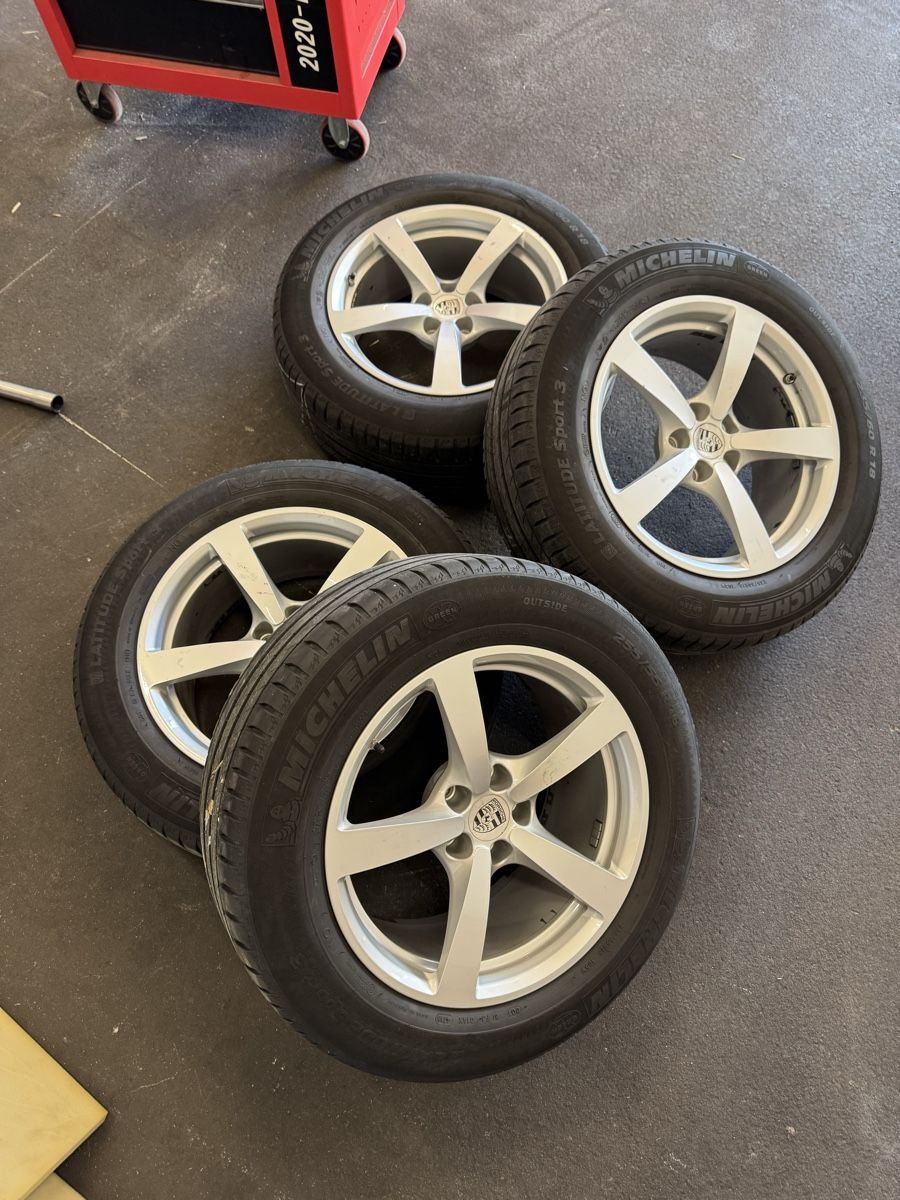 Pneumatici & Ruote complete: Roues Porsche Macan 18 pouces – Usato da Neuchâtel venduto da Automotopassion