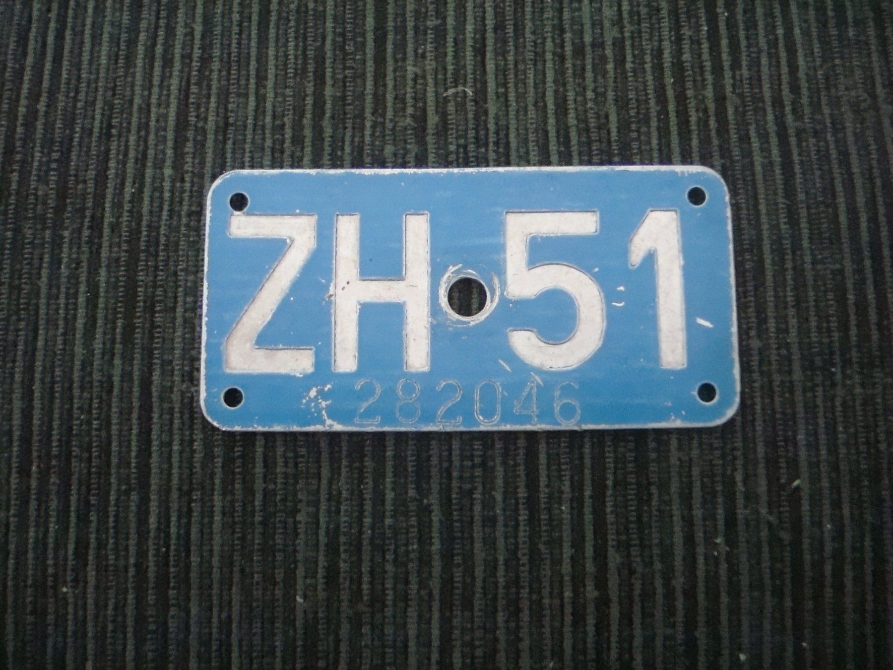 Insegne: Velonummer - Zürich - ZH 51 – Usato da Neuenegg venduto da flohcante