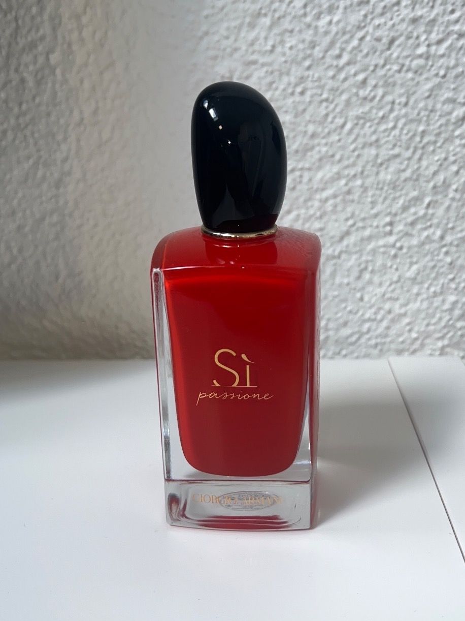 Armani Parfum & Eau de Toilette: Giorgio Armani Si Passione Eau de Parfum 100 ml – Gebraucht aus Ebikon von Miri1101