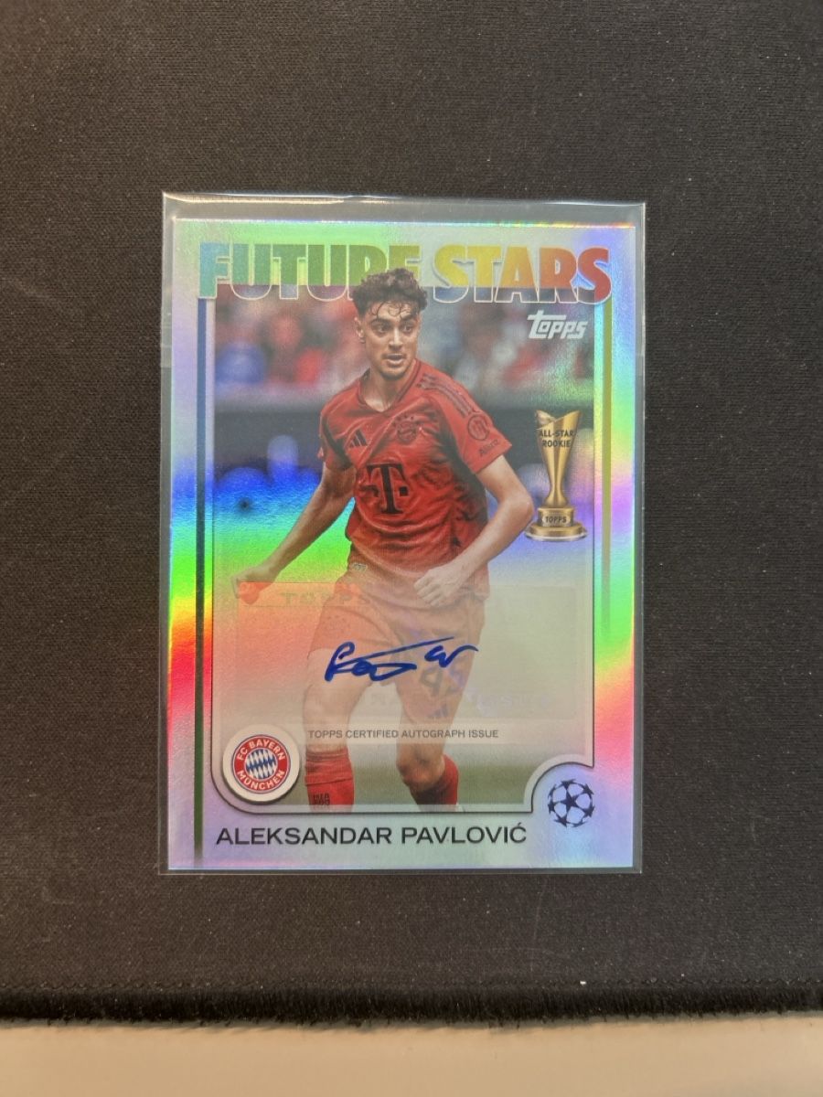 Topps Carte collezionabili: Topps Flagship UCC Future Stars Pavlovic Auto Silver  – Usato da Greppen venduto da hcv_cc2r