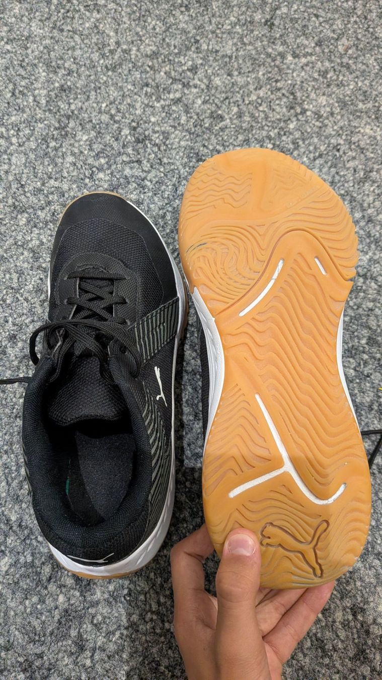 Puma Schuhe für Jungen: Schwarze Puma-Turnschuhe Grösse 37.5 – Gebraucht aus Frauenfeld von mf2_yb66 2