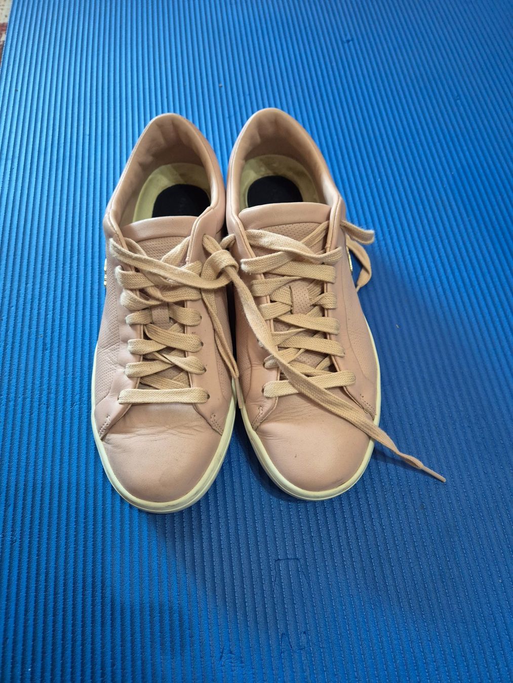 Lacoste Scarpe da donna: Fast neu Damen Sneakers – Usato da Wettingen venduto da mas_8829 1