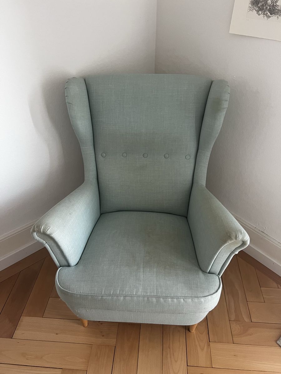 Ikea Fauteuils: IKEA STRANDMON hellblau mit Flecken und Abnutzungen – D'occasion à Bern par leo_lnw8 1