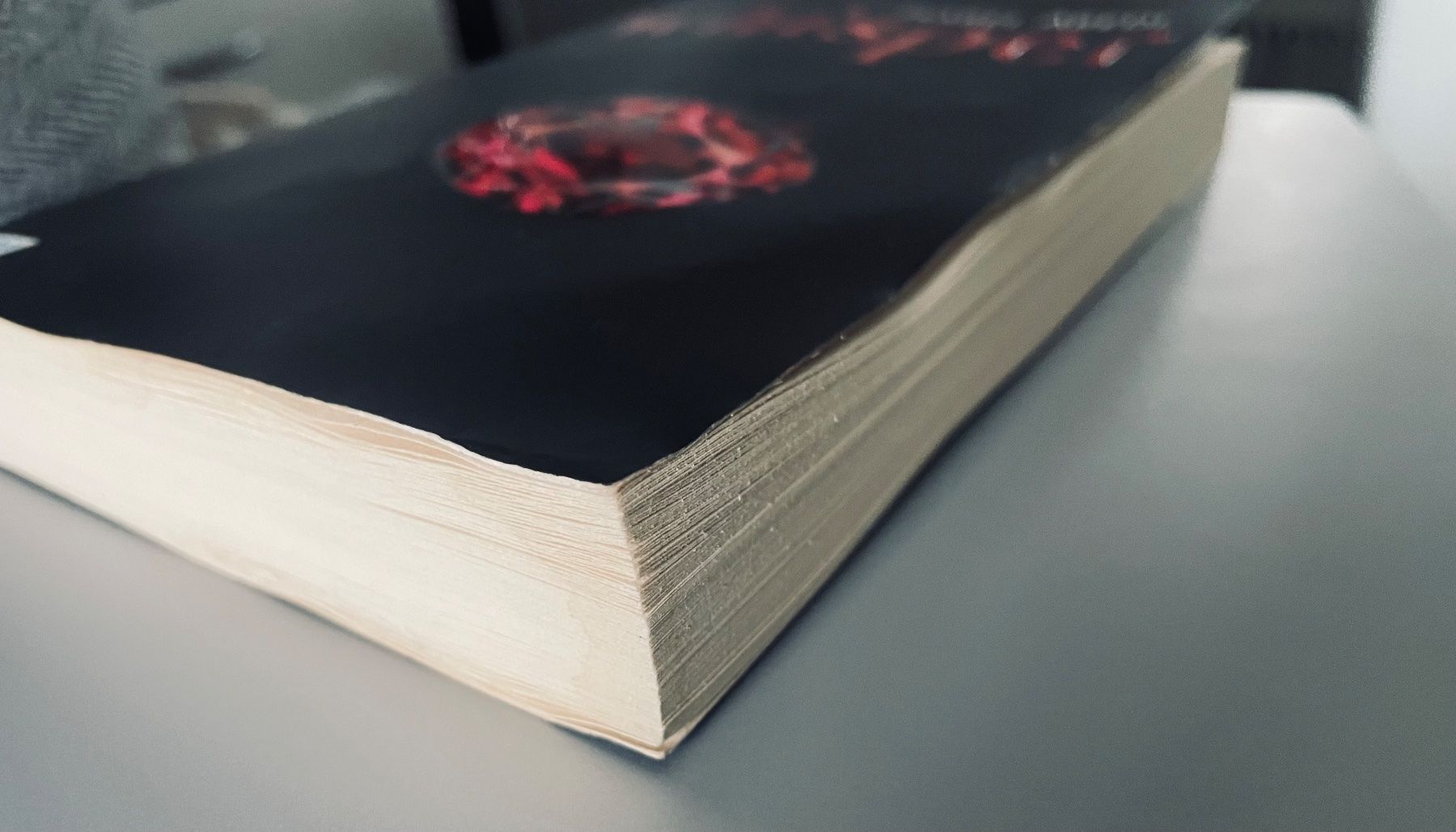 Libri: WHISPER - ISABEL ABEDI - TASCHENBUCH – Usato da Buchs AG venduto da fischli610 2