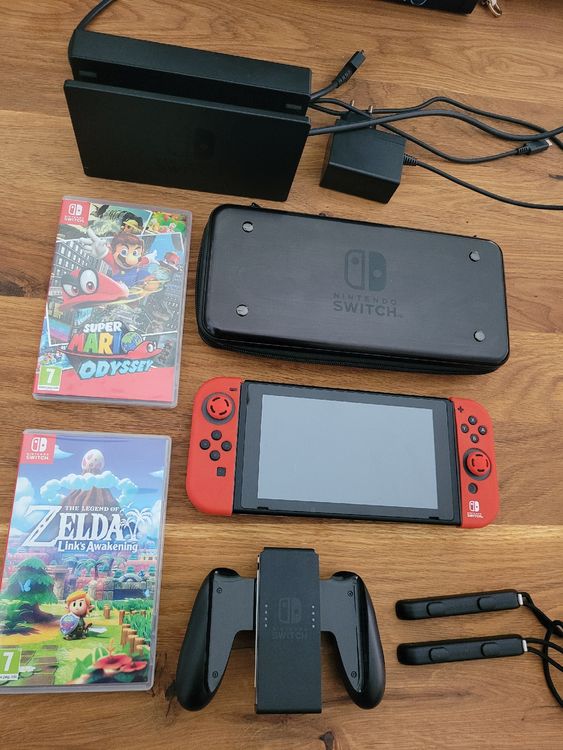Nintendo Switch inkl. Steelcase & 2 Games (Gebraucht) in Waldkirch für ...
