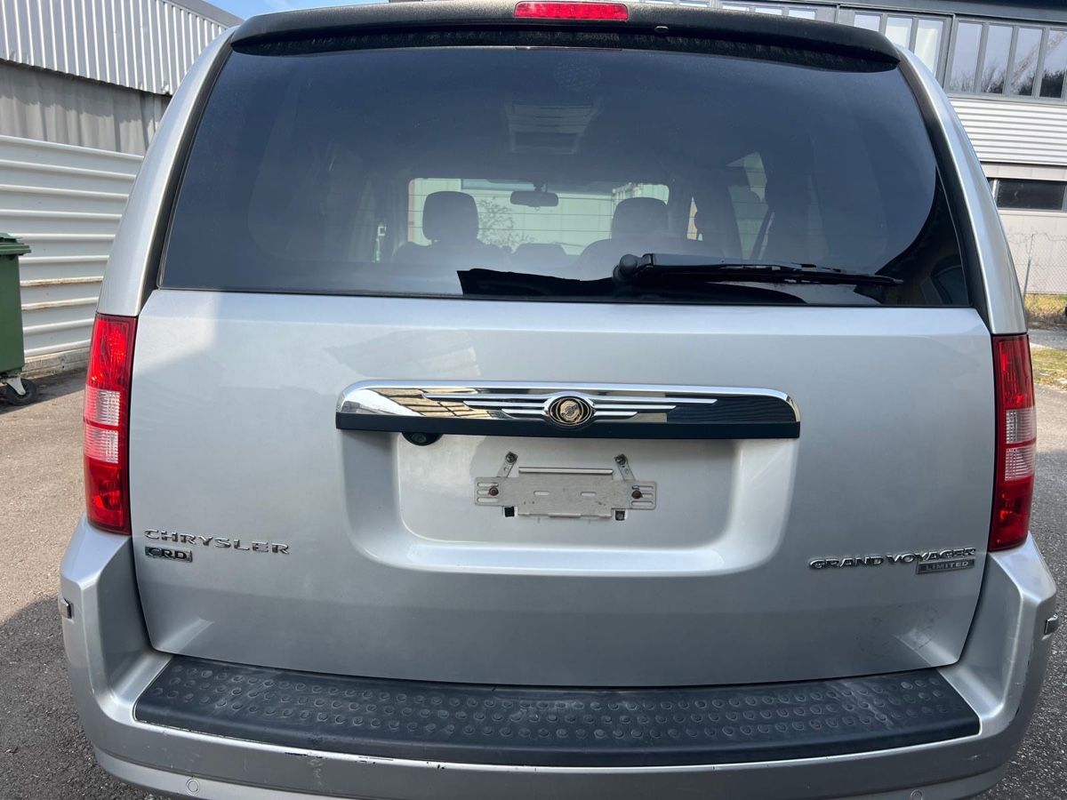 Chrysler Automobili: Chrysler Grand Voyager 2.8 CRD Limited Automatic – Usato da Spreitenbach venduto da jml57 2