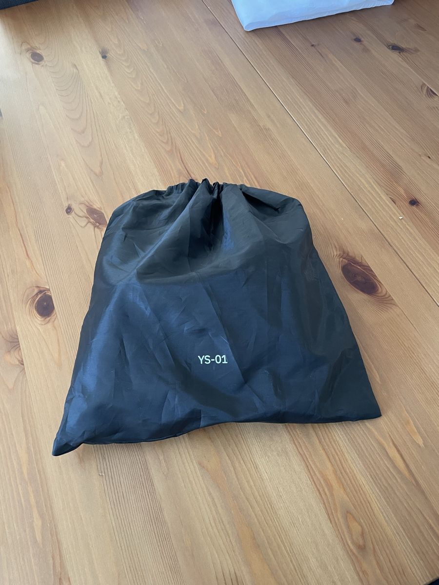 Herrenschuhe: Yeezy slides neu – Neu und originalverpackt aus Genève von janamr2019 4