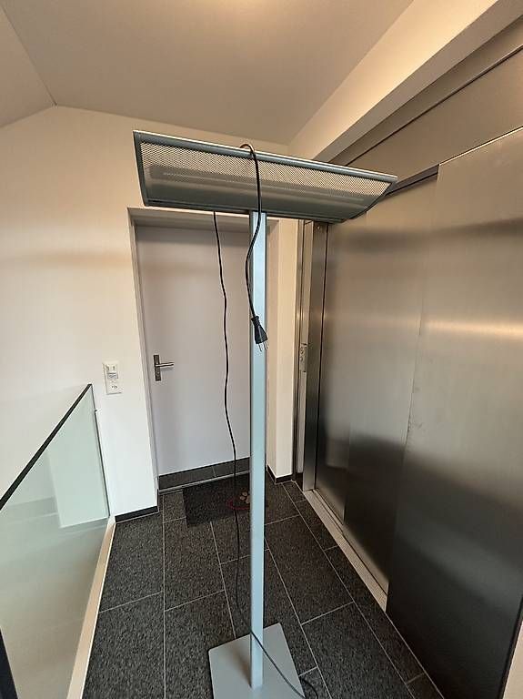 Lampade: Bürolampe / Stehleuchte / Stehlampe – Usato da Appenzell venduto da BumpRiver 1