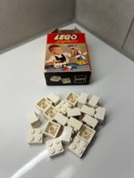 220 LEGO - "2 x 2 Bricks" ("Pat. pend.")