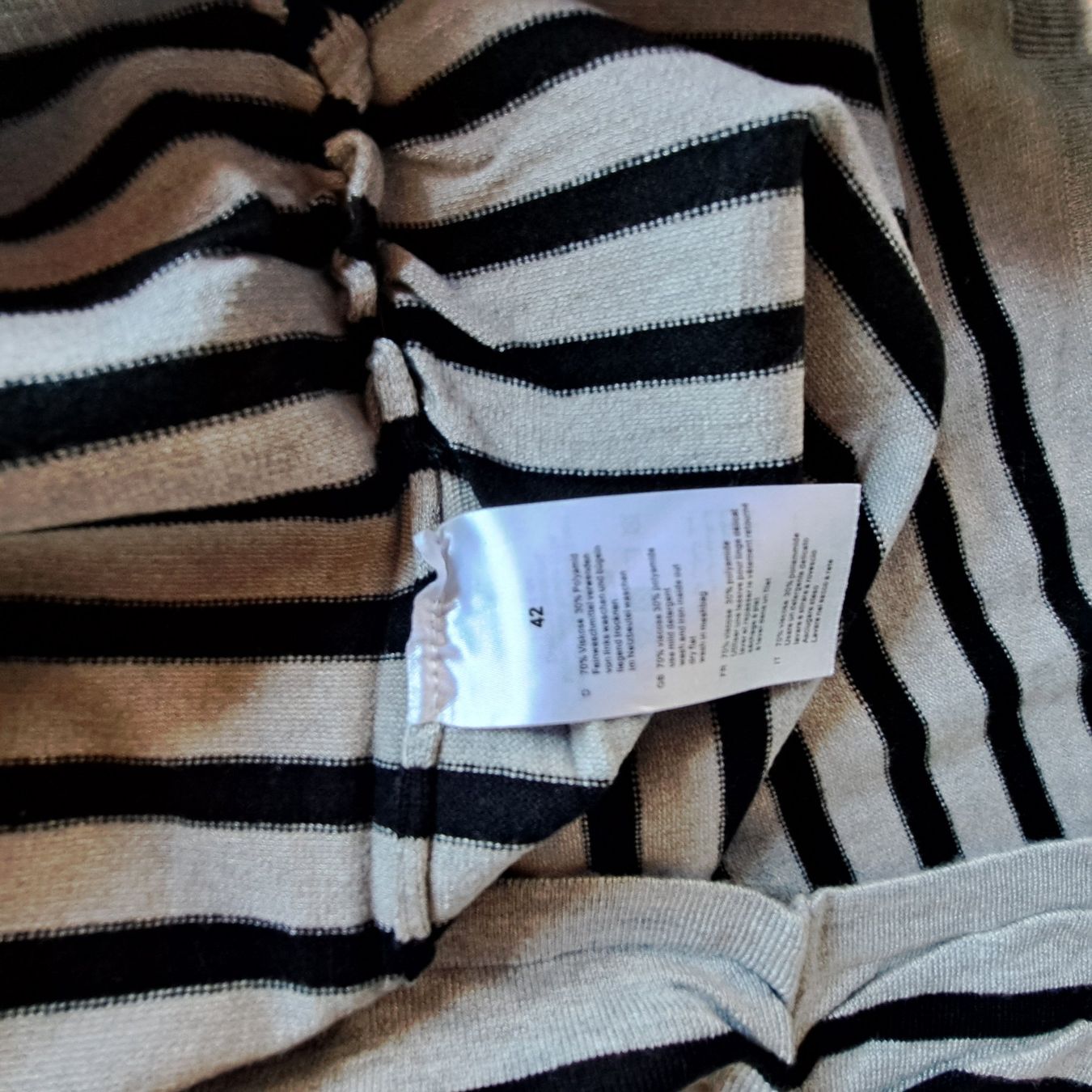 Pulls & Sweat-shirts: neuer pullover grösse 42 – Neuf (Voir description) à Walchwil par TIERCHEN23 2