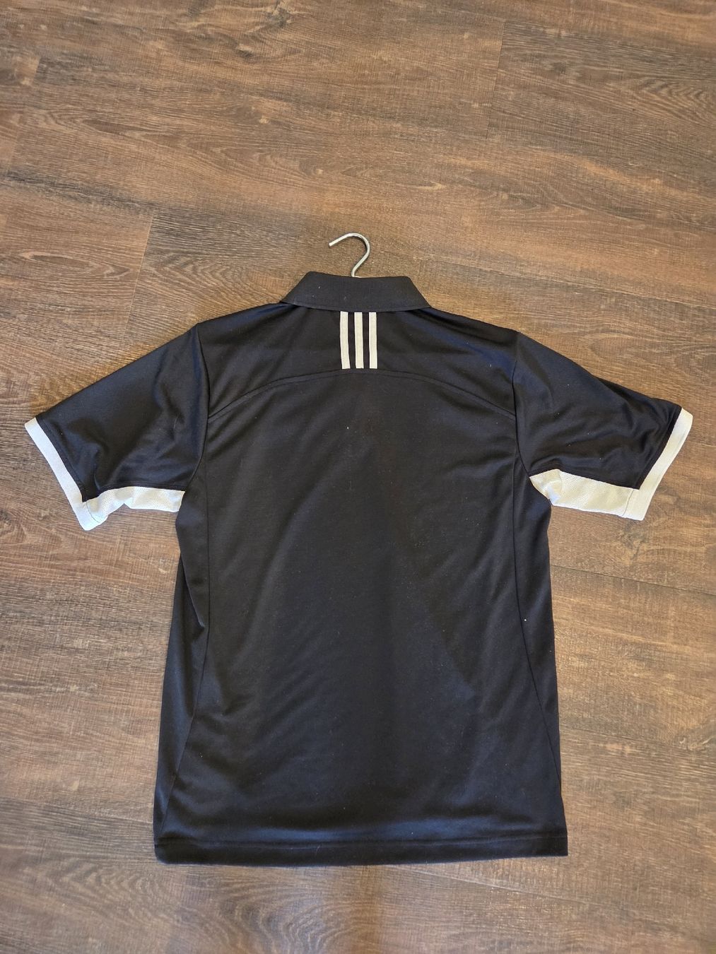 Adidas T-Shirts: Adidas T-Shirt – Gebraucht aus Steinen von skiclaudio 1