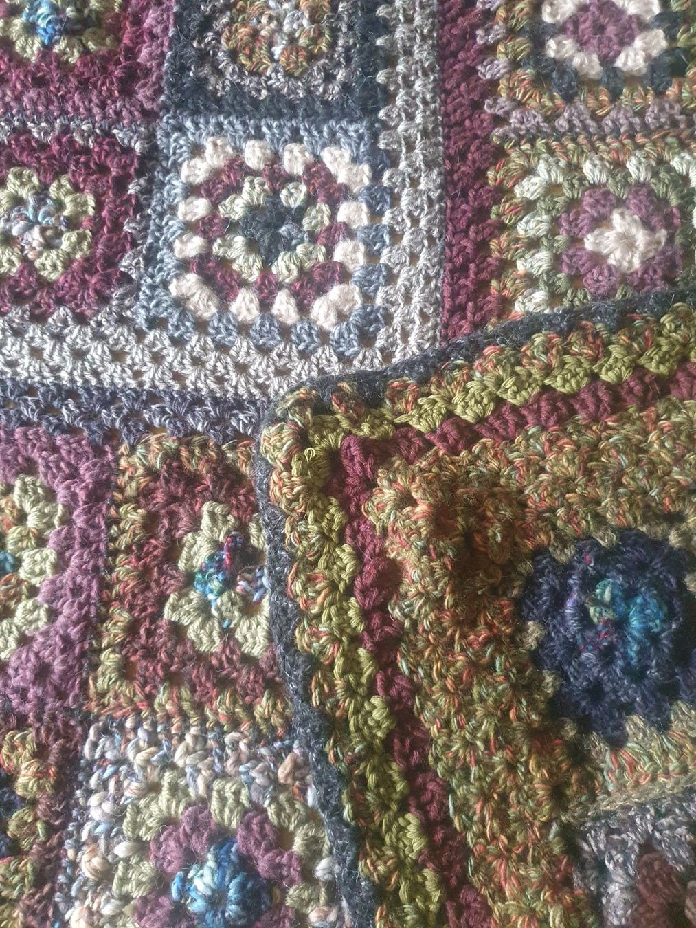 Coperte: COUVERTURE+COUSSIN  style vintage seventies granny patch – Nuovo e nell'imballaggio originale da Thônex venduto da lacomtessedesfees 5