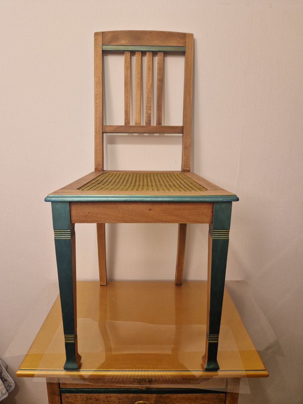 Set di tavolo e panche: Tisch mit Stuhl – Usato da Winterthur venduto da Sadega 5