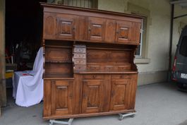 Antiker Buffet Schrank, Nussbaum Massivholz, guter Zustand!