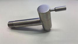 Wasserhahn aus Massiv Edelstahl für Aussenbereich CH Produkt