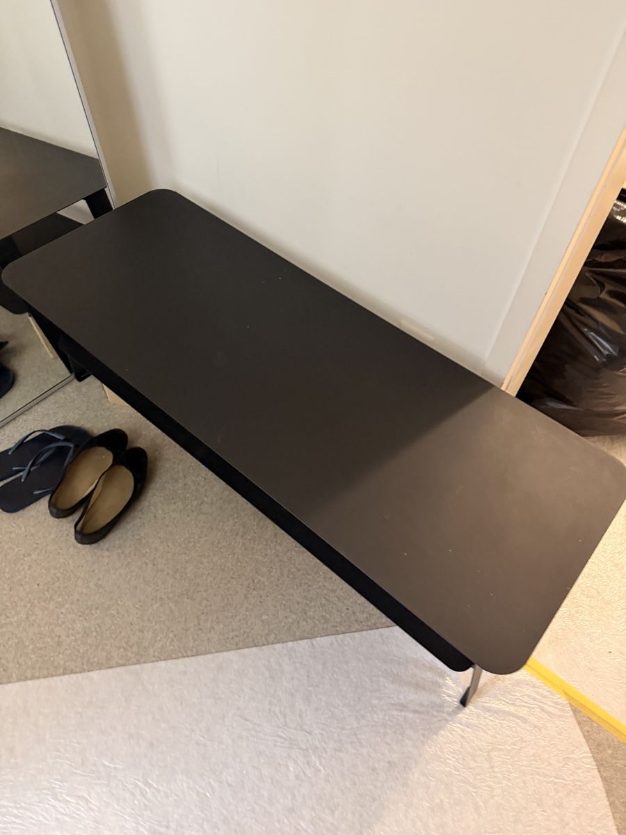 TV Möbel: Metal tv table – Gebraucht aus Zürich von ali_bb9z 1