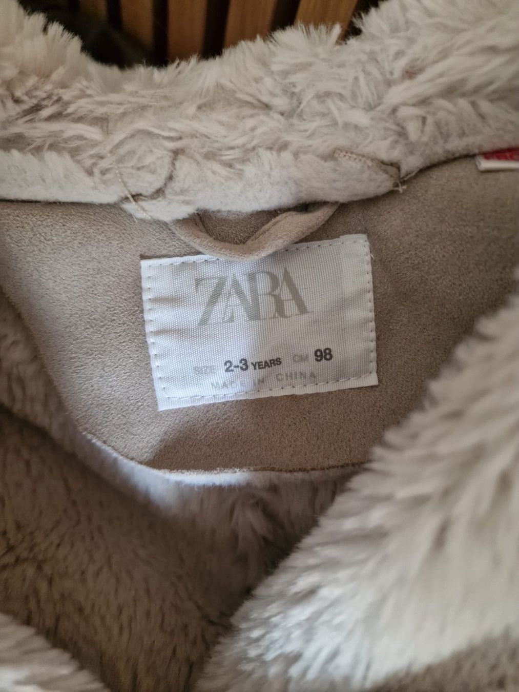 Zara Giacche & Cappotti: Jacke Zara Grösse 98 2-3y – Usato da Seftigen venduto da G00 2