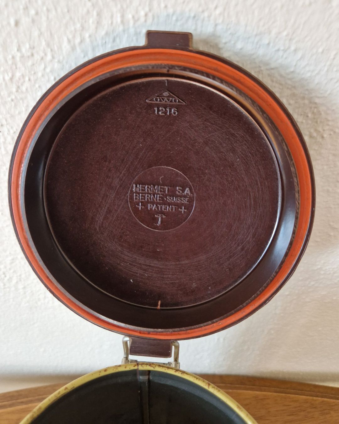 Altro per la casa: Hermet Dose mit Bakelitdeckel – Usato da Bern venduto da Antikbatik 3