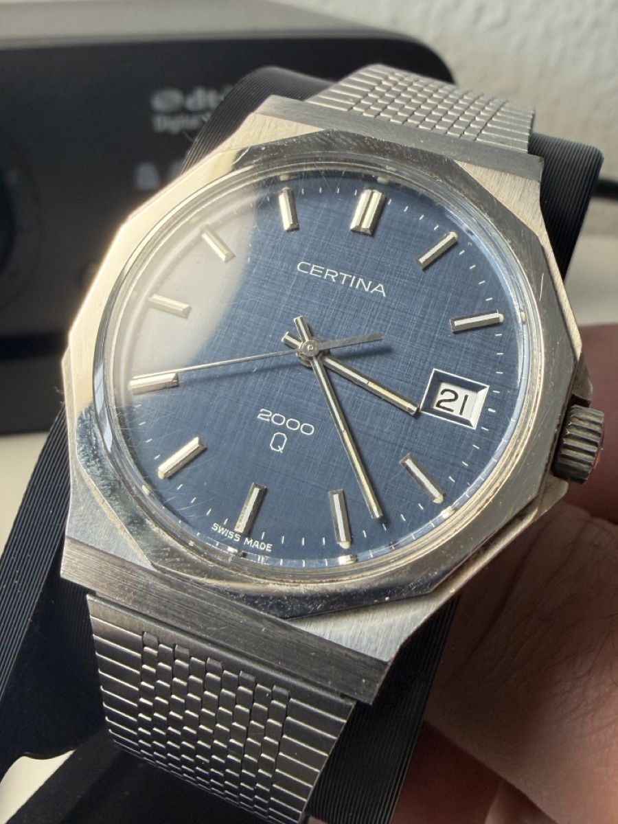 Certina Orologi: Certina Q2000 Quartz Uhr textured dial – Usato da Zürich venduto da Rocola26 5